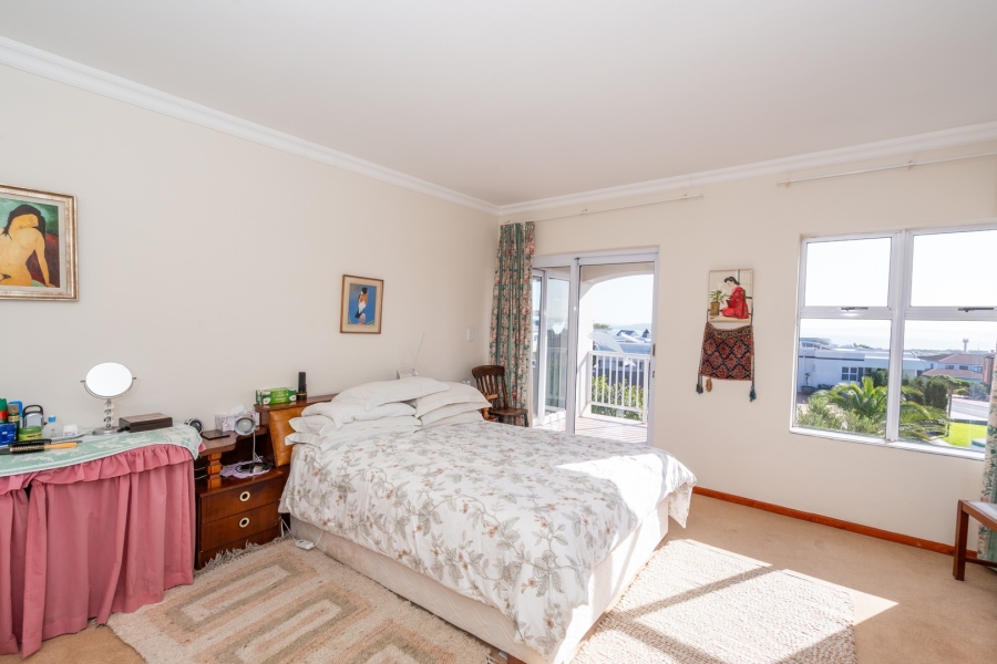 5 Bedroom Property for Sale in Myburgh Park Western Cape